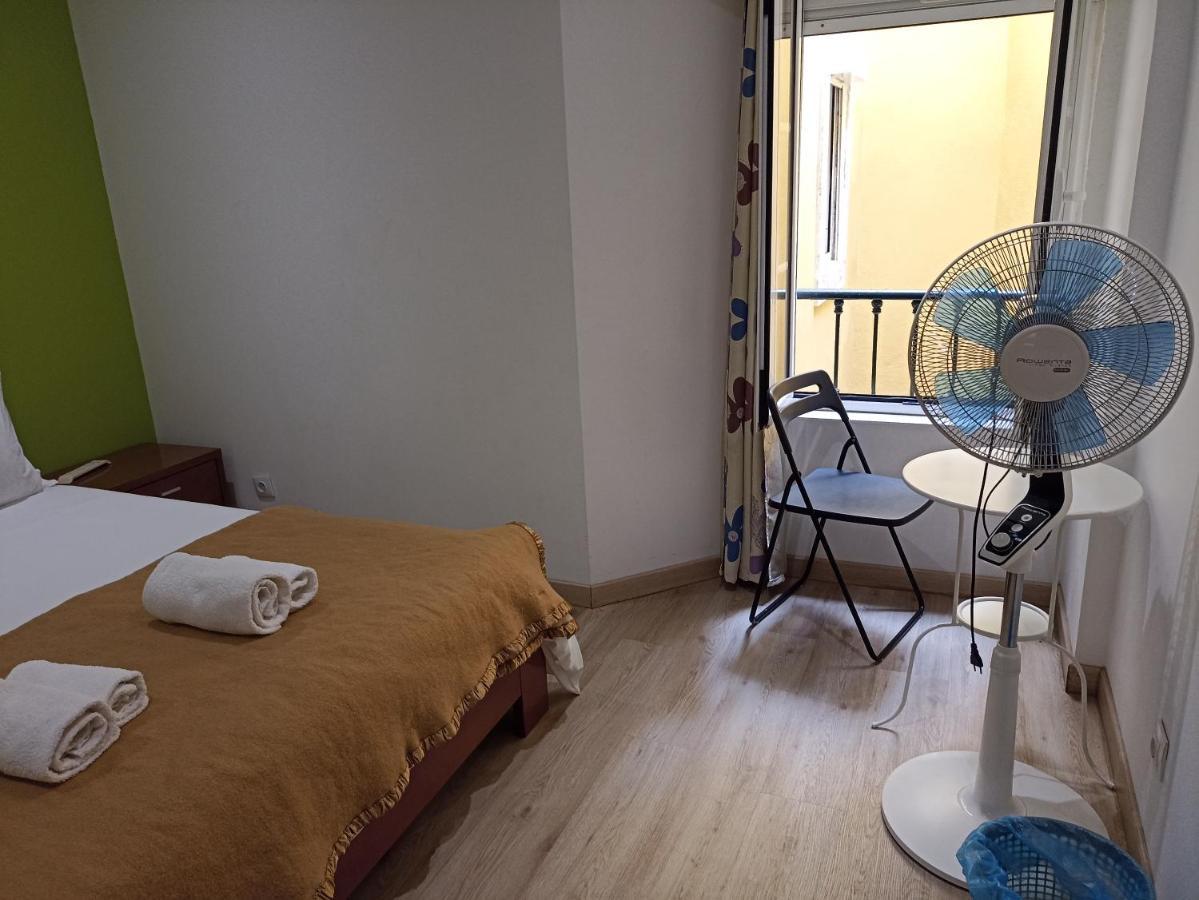 Martim Moniz 28 Guest House Lissabon Exterior foto