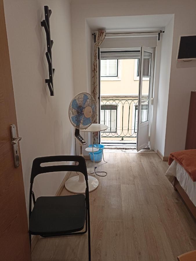 Martim Moniz 28 Guest House Lissabon Exterior foto