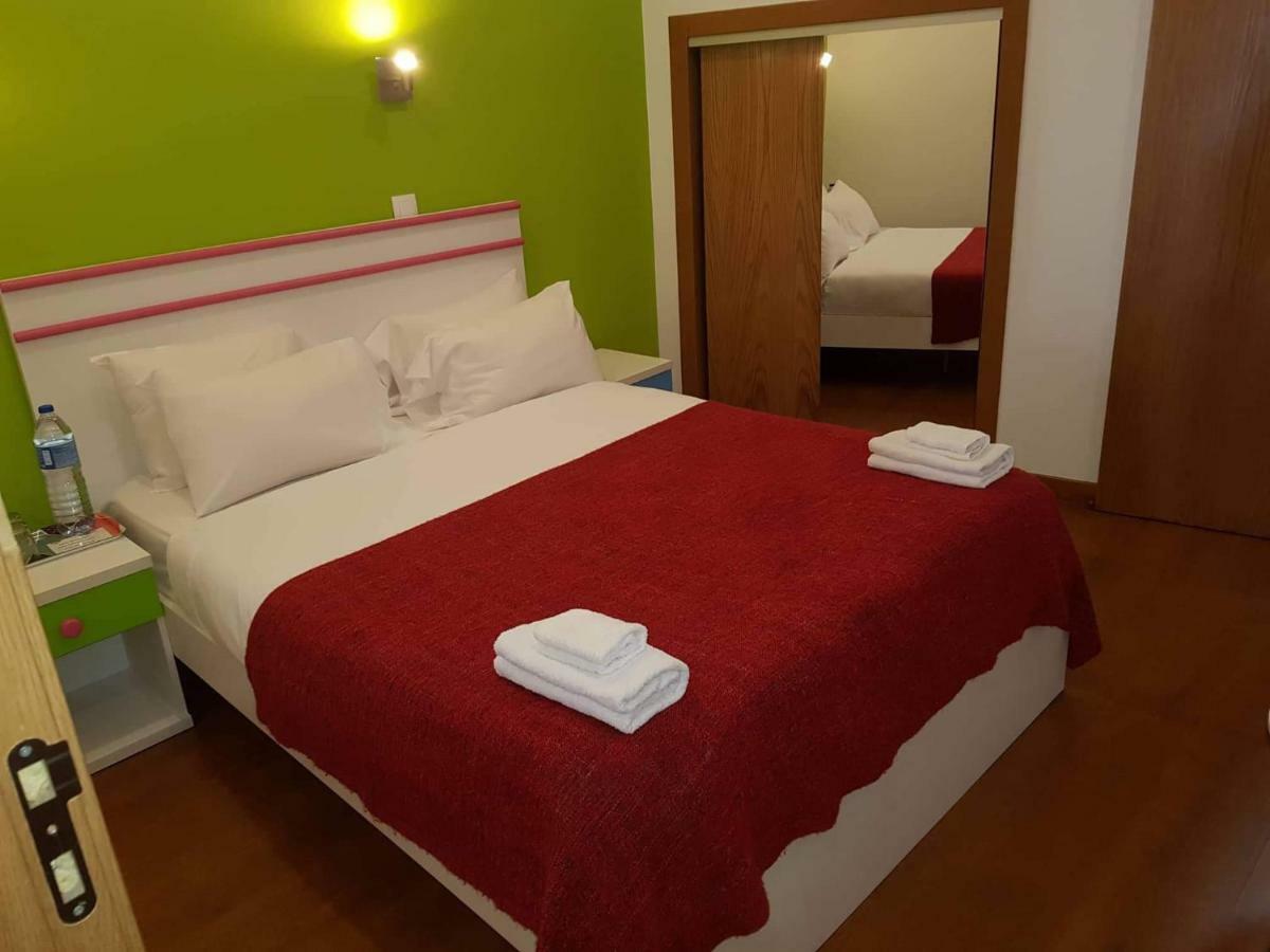 Martim Moniz 28 Guest House Lissabon Exterior foto