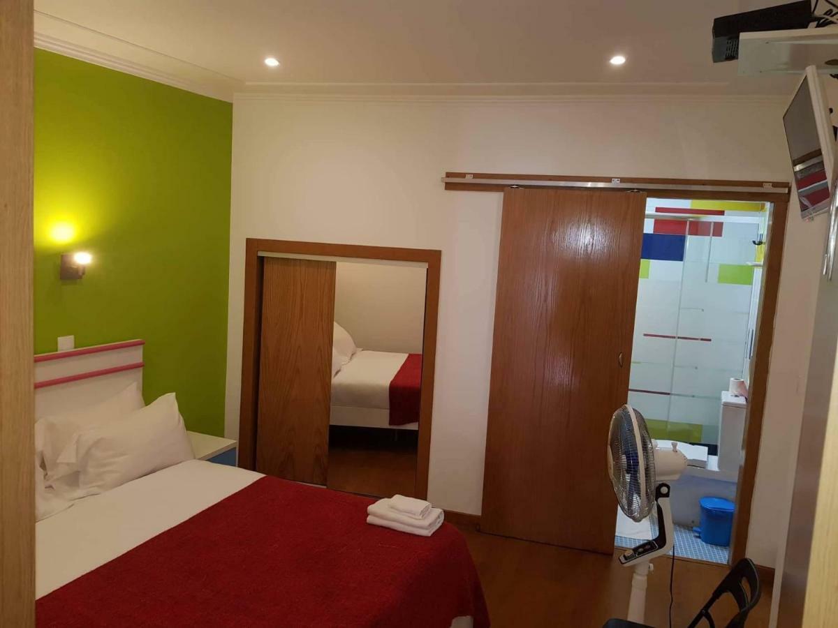 Martim Moniz 28 Guest House Lissabon Exterior foto
